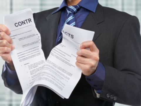 Hợp đồng lao động chấm dứt trong những trường hợp nào?