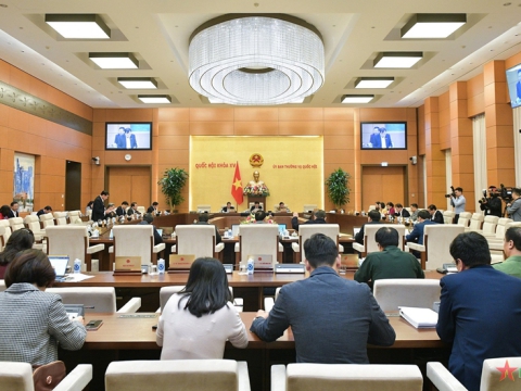   Thẻ căn cước gắn chíp có dễ bị xâm nhập, theo dõi không?